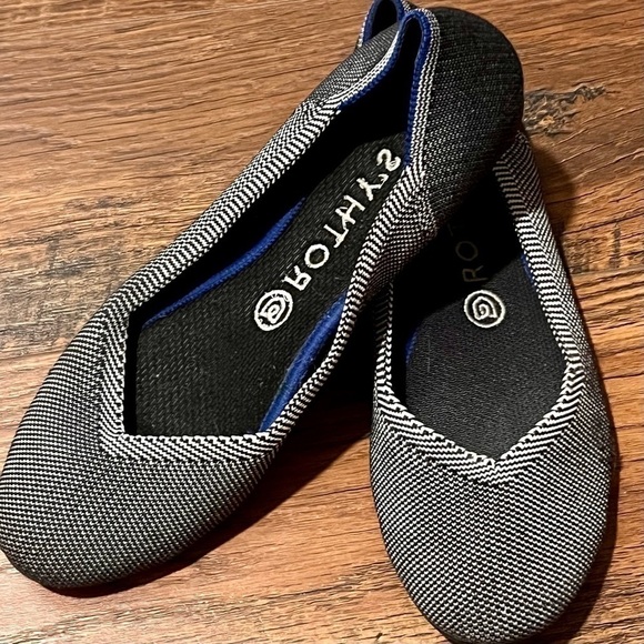𝅺ROTHY’S grey ballet flats. Size 8W - Picture 1 of 8